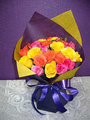 Any Occasion Roses - First grade 30cm roses in mixed colours. Wow factor guaranteed and brownie points for you !!!!<br><br>Code:554-2918-554-0000062483