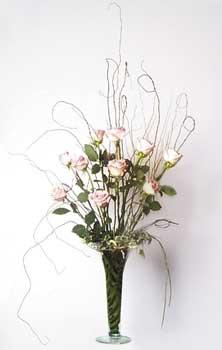 Rose - Consist of 10 Pink Super Roses which are imported from Holland Other available colours are Red, Cream and Pink (H 36